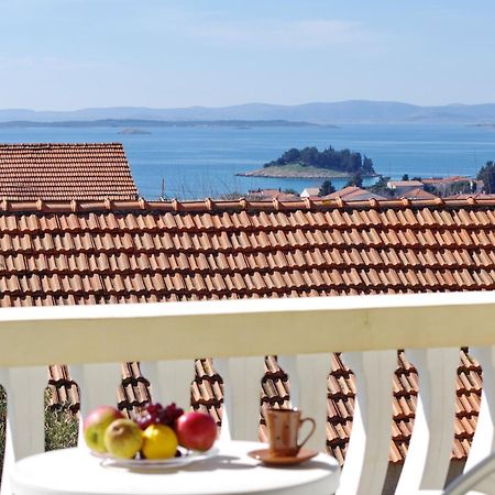 Apartments Verita Pakostane Bagian luar foto