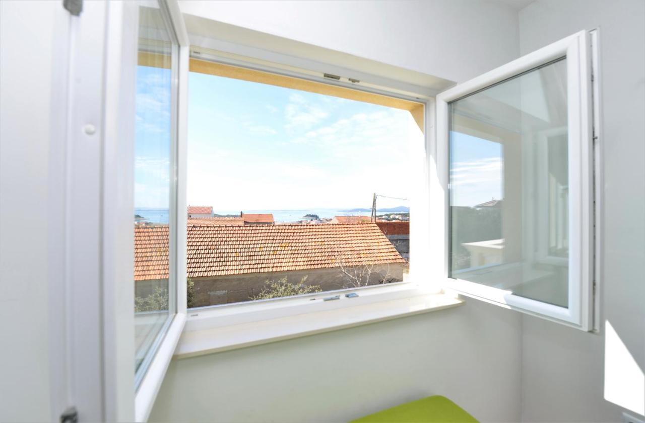 Apartments Verita Pakostane Bagian luar foto