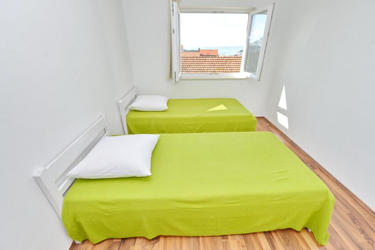 Apartments Verita Pakostane Bagian luar foto