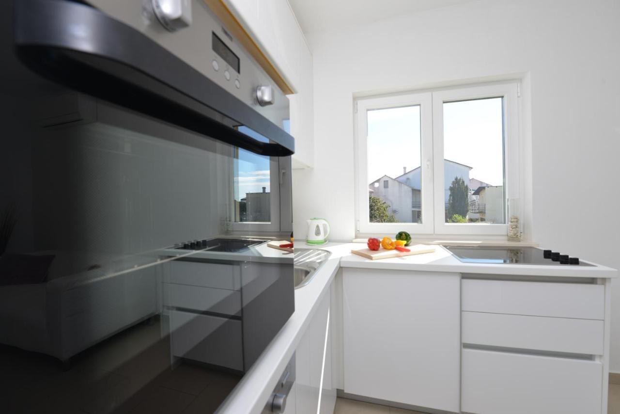 Apartments Verita Pakostane Bagian luar foto