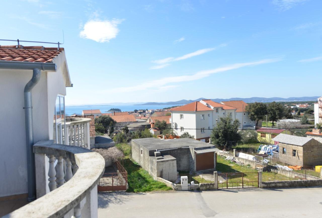 Apartments Verita Pakostane Bagian luar foto