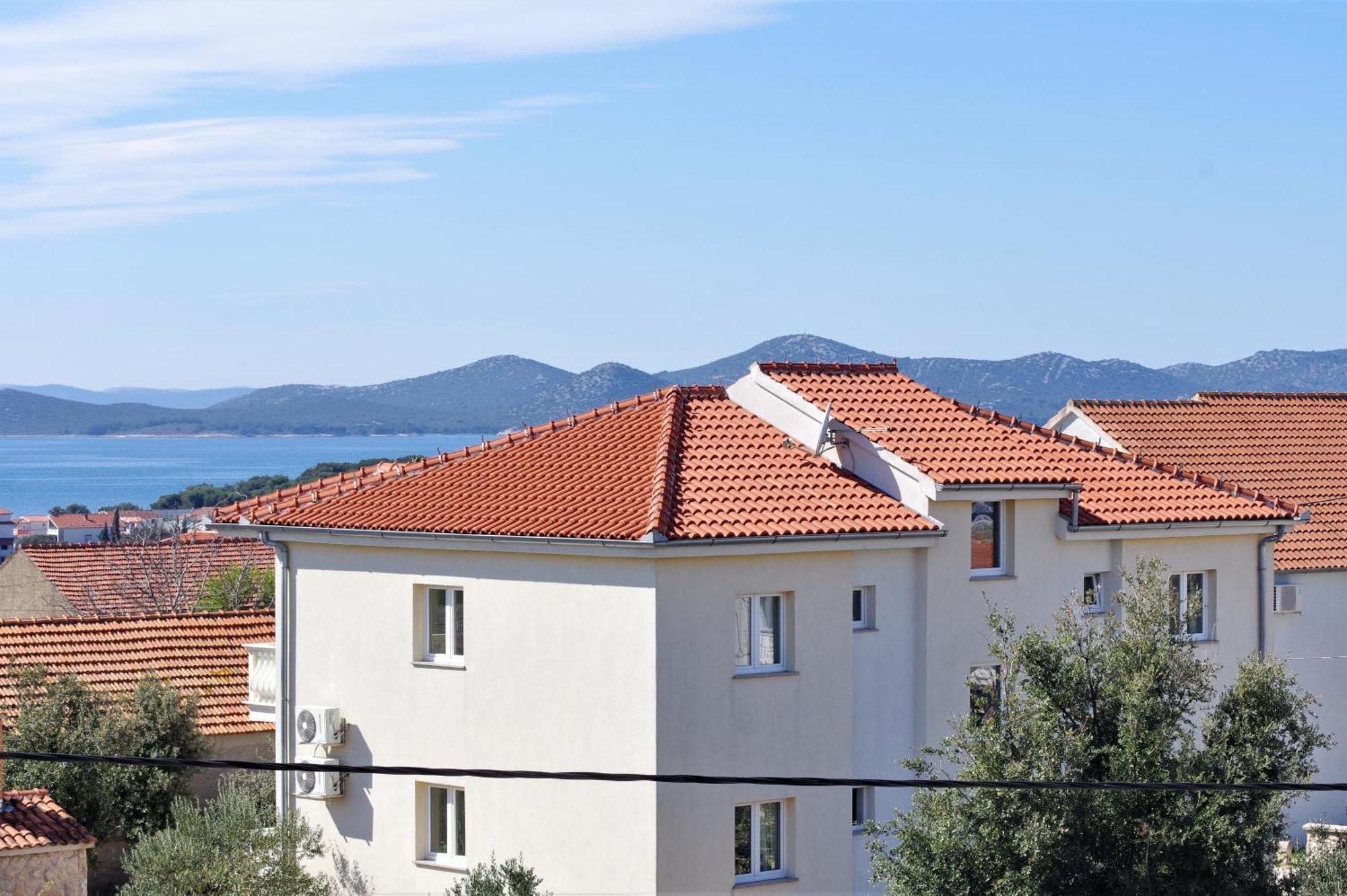 Apartments Verita Pakostane Bagian luar foto
